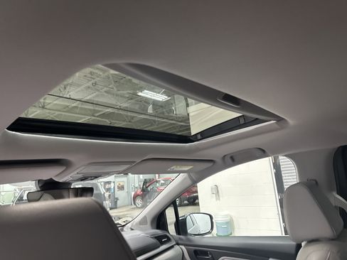 Used 2024 Honda Odyssey EX-L image 33