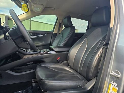 Used 2021 Lincoln Nautilus AWD image 10