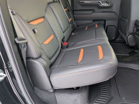 Used 2025 GMC Sierra 1500 AT4 w/ AT4 Premium Package image 17