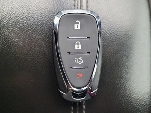 Used 2022 Chevrolet Malibu LT FWD image 32