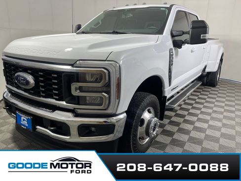 Certified 2024 Ford F350 Lariat AWD/4WD image 4