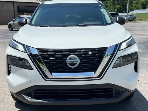 Used 2021 Nissan Rogue S AWD/4WD image 2