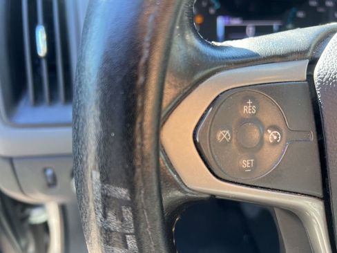 Used 2017 Chevrolet Colorado Z71 image 21