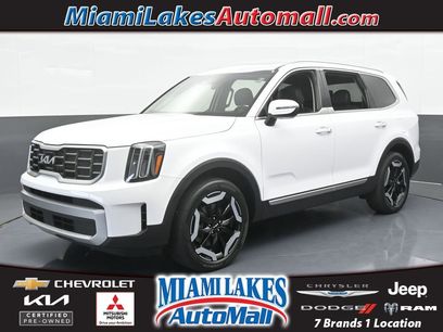 Used 2023 Kia Telluride S w/ S Sunroof Package