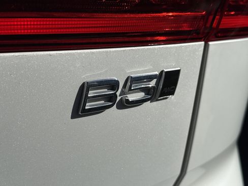 Used 2025 Volvo XC60 B5 Plus image 39