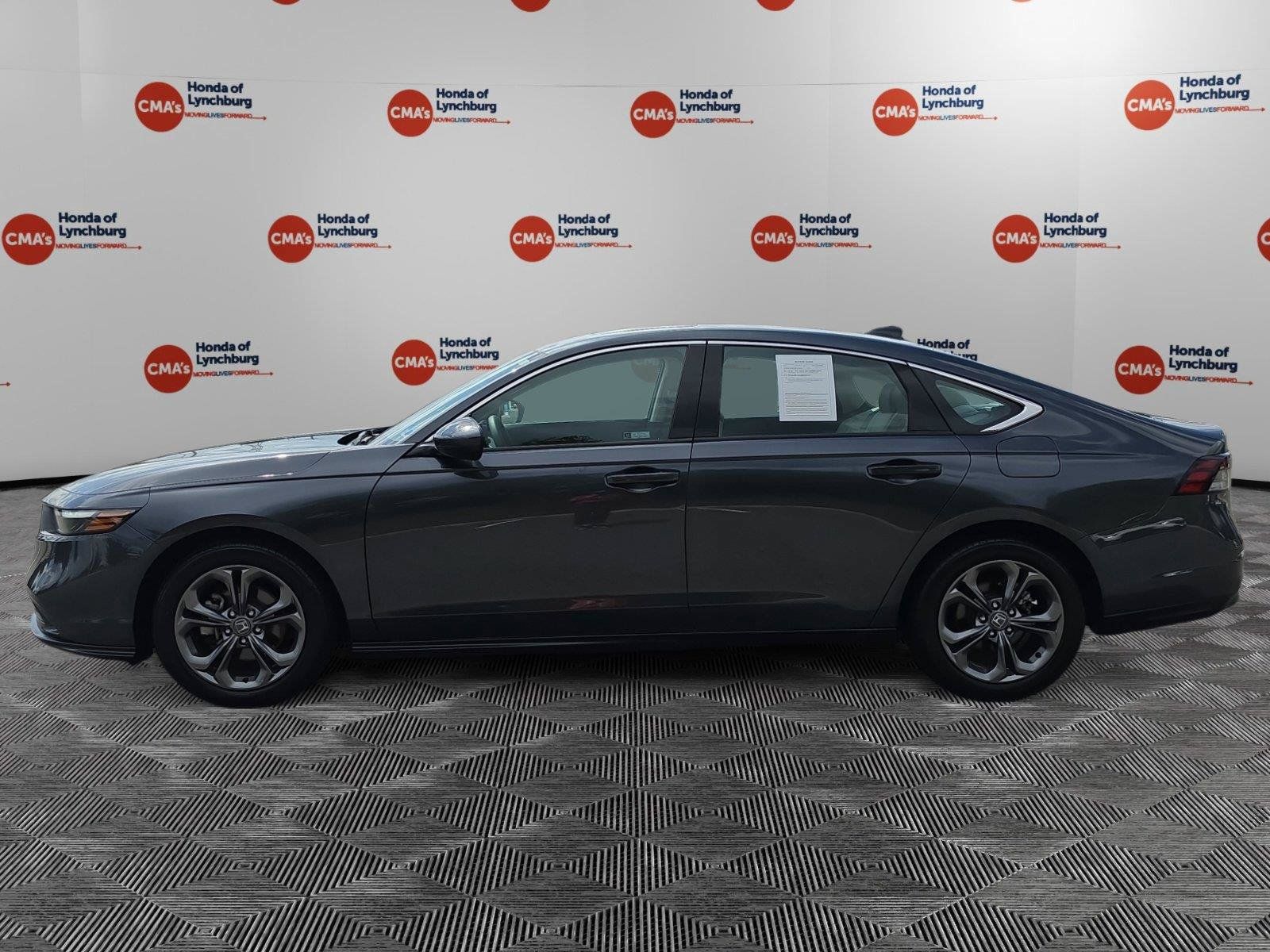 Used 2024 Honda Accord EX image 2