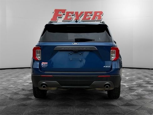 Certified 2022 Ford Explorer XLT w/ Equipment Group 202A image 6