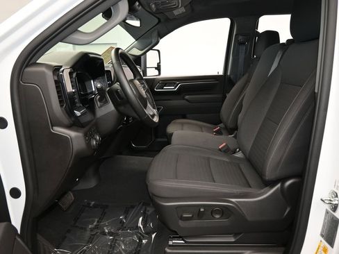 Used 2025 Chevrolet Silverado 2500 LT w/ Trail Boss Package image 11