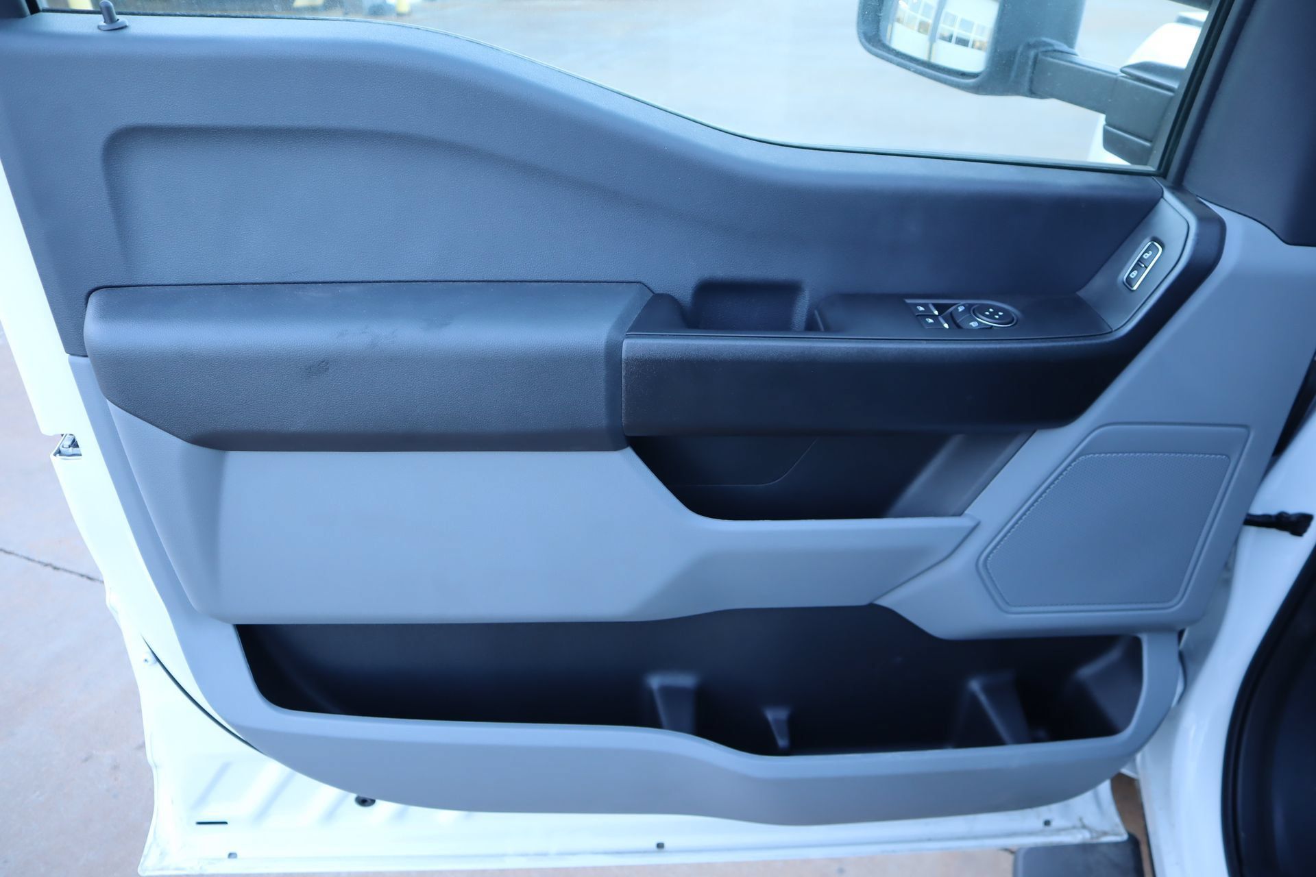 New 2025 Ford F350 XL AWD/4WD image 13