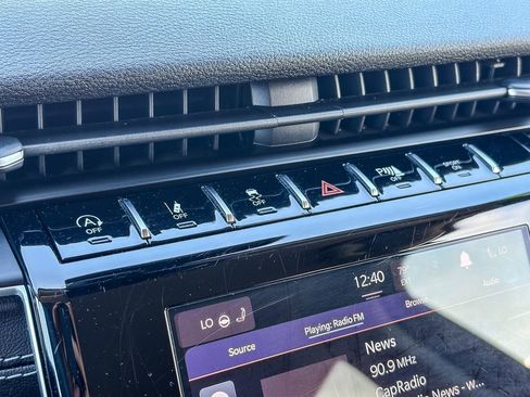 Used 2021 Jeep Grand Cherokee L Laredo w/ Luxury Tech Group I image 25