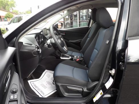 Used 2017 Toyota Yaris iA FWD image 8