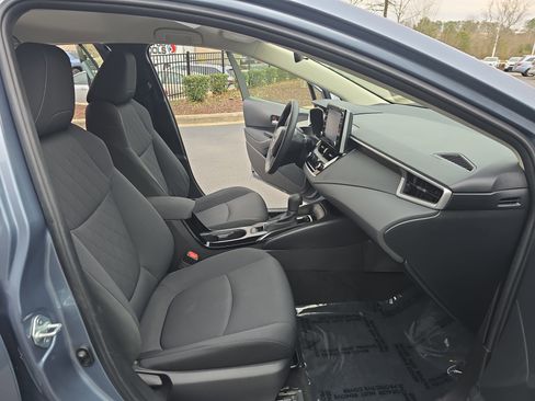 Used 2021 Toyota Corolla LE image 10