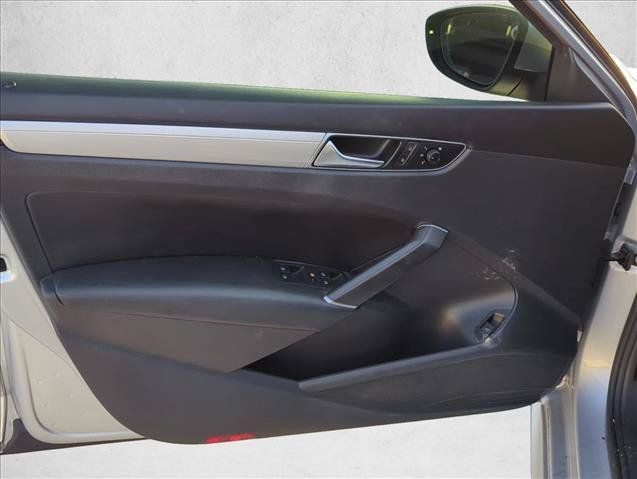 Used 2019 Volkswagen Passat 2.0T Wolfsburg FWD image 7