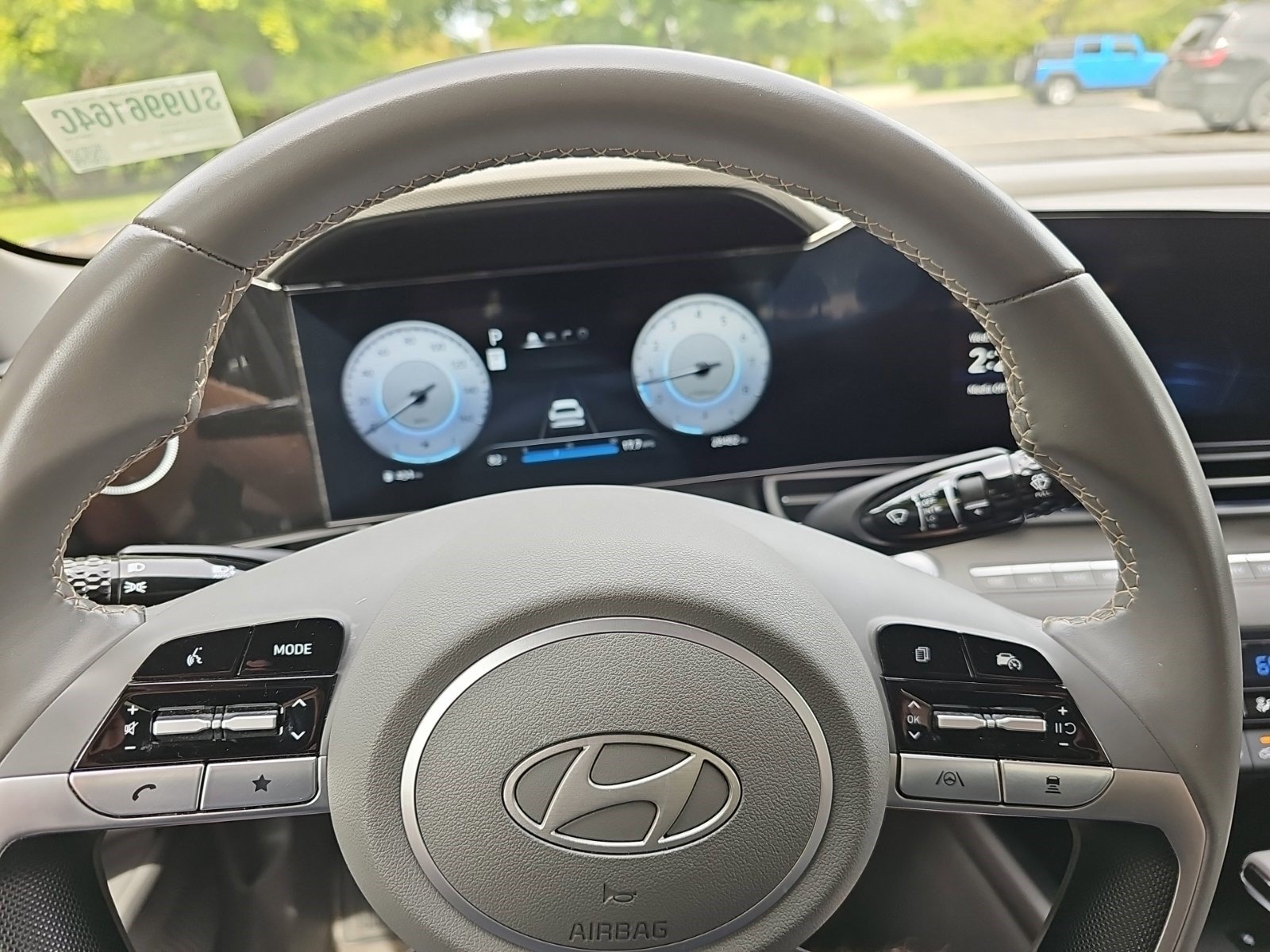 Used 2025 Hyundai Elantra SEL FWD image 21