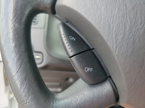 Used 2007 Ford Focus SE FWD image 12