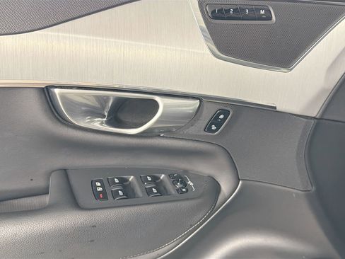 Certified 2023 Volvo XC90 B5 Core w/ Protection Package Premier AWD/4WD image 18