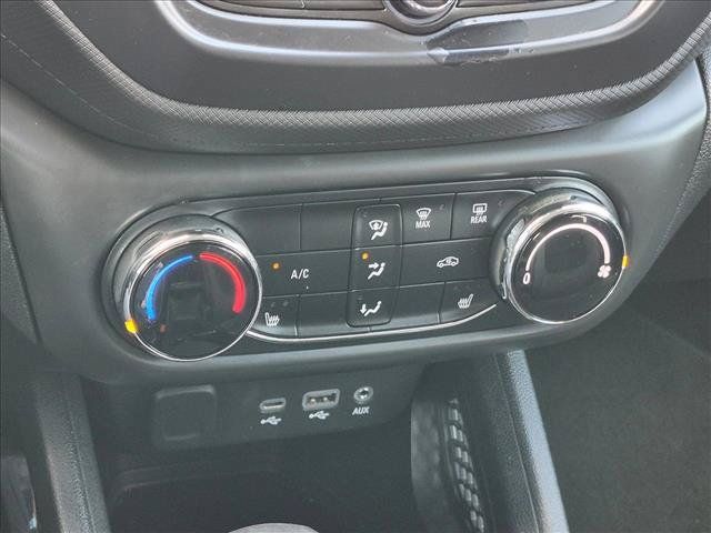 Used 2022 Chevrolet TrailBlazer LT FWD image 10