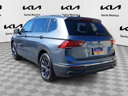 Used 2022 Volkswagen Tiguan SE image 7
