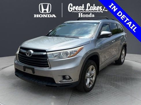Used 2016 Toyota Highlander Limited AWD/4WD image 2