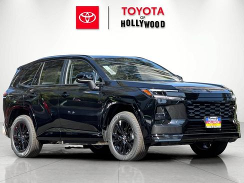New 2026 Toyota RAV4 SE AWD/4WD image 1