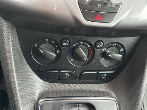 Used 2014 Ford Transit Connect XLT image 20