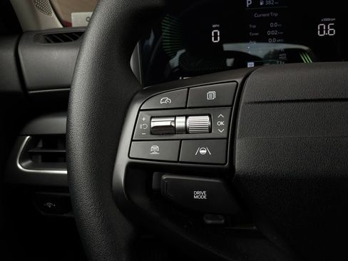 Used 2025 Kia K4 LXS image 34