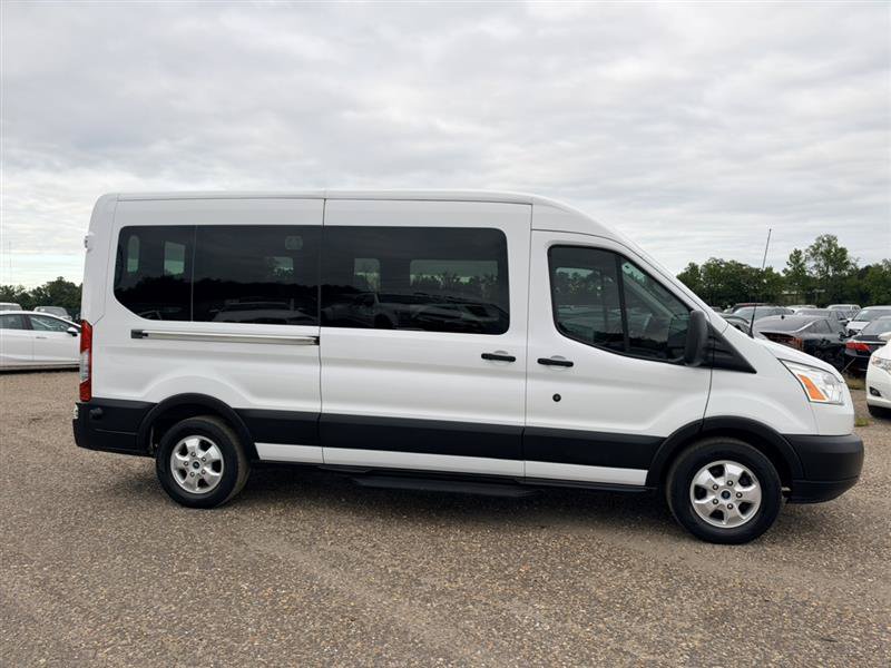 Used 2019 Ford Transit 350 XLT RWD image 4