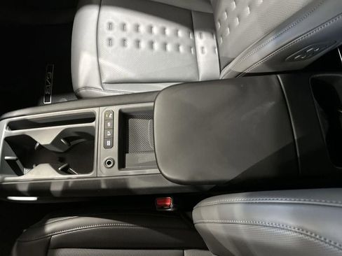 New 2026 Kia EV9 Wind image 24