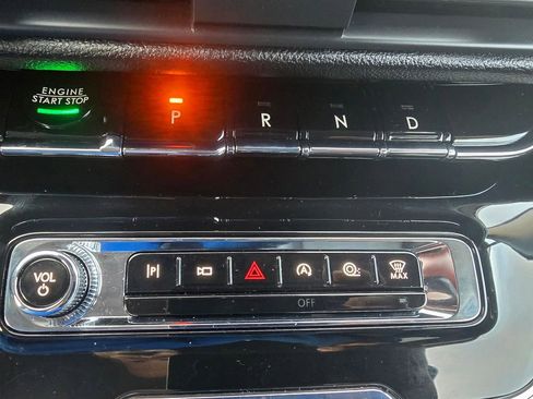 Certified 2023 Lincoln Corsair Reserve w/ Equipment Group 202A image 14