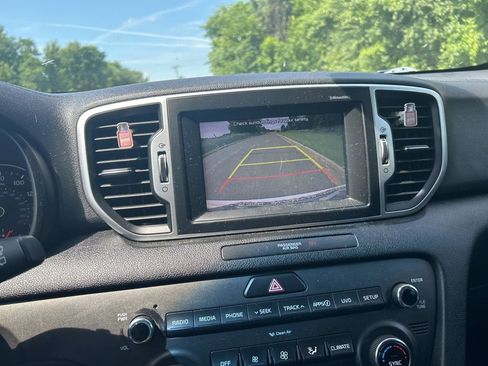 Used 2019 Kia Sportage LX w/ Option Group 017 FWD image 10