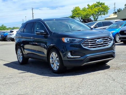 Used 2024 Ford Edge Titanium AWD/4WD image 7
