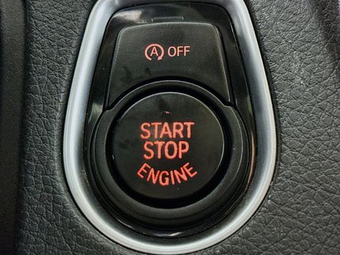 Used 2018 BMW 330i Sedan image 21