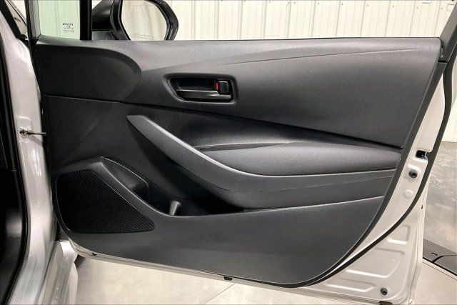 Used 2024 Toyota Corolla LE FWD image 23
