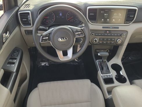 Used 2022 Kia Sportage LX image 15