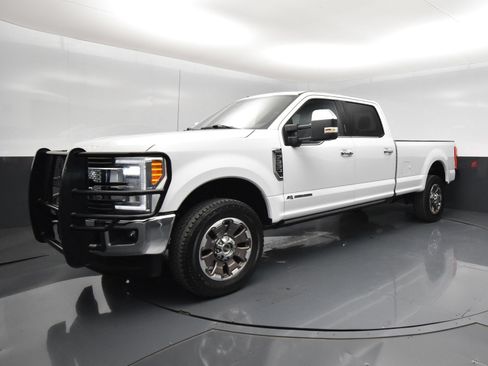 Used 2017 Ford F350 King Ranch w/ King Ranch Ultimate Package AWD/4WD image 2