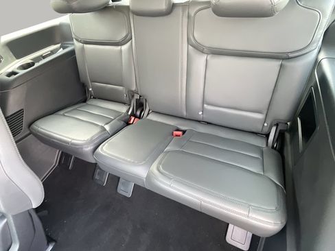 New 2026 Ford Expedition Active RWD image 18