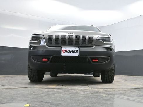 Used 2019 Jeep Cherokee Trailhawk AWD/4WD image 45