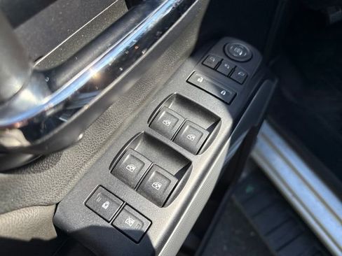 Used 2017 Chevrolet Silverado 1500 LTZ Z71 w/ LTZ Plus Package AWD/4WD image 25