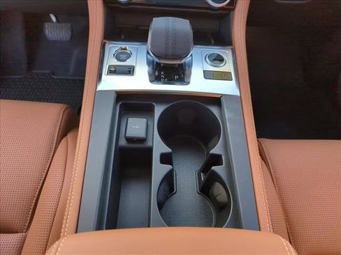 Used 2025 Jaguar F-PACE R-Dynamic S image 14