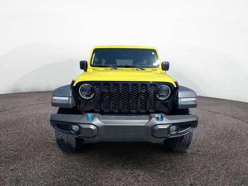 Used 2023 Jeep Wrangler Unlimited w/ Sun & Screen Package AWD/4WD image 3
