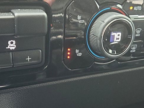 Used 2022 Chevrolet Silverado 1500 RST w/ Convenience Package II image 29