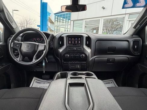 Certified 2022 Chevrolet Silverado 1500 Custom w/ Rally Edition image 5