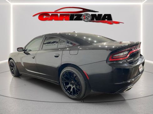 Used 2019 Dodge Charger SXT w/ Leather Interior Group image 6