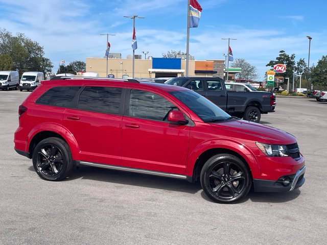 Used 2020 Dodge Journey Crossroad FWD image 2