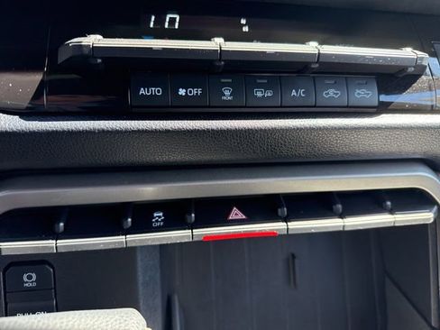 Used 2025 Toyota Tundra SR5 w/ SR5 Convenience Package AWD/4WD image 27