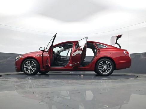 Used 2019 Buick LaCrosse Essence w/ Sun and Shade Package image 34