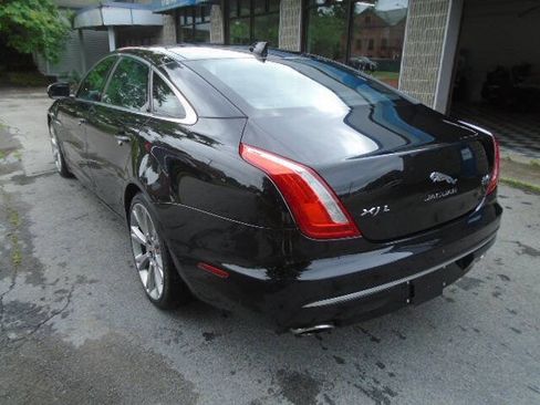 Used 2017 Jaguar XJ L Portfolio AWD/4WD image 6