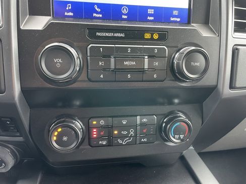 Used 2020 Ford F250 XLT w/ XLT Premium Package image 11