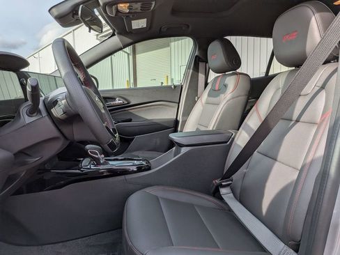 New 2026 Chevrolet Trax RS w/ Sunroof Package image 15