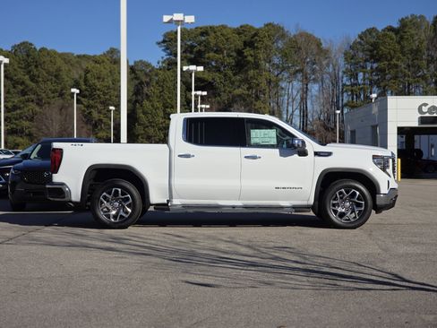 New 2026 GMC Sierra 1500 SLT w/ SLT Premium Package AWD/4WD image 8